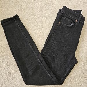 Zara Women's Black Skinny Jeans Size 6